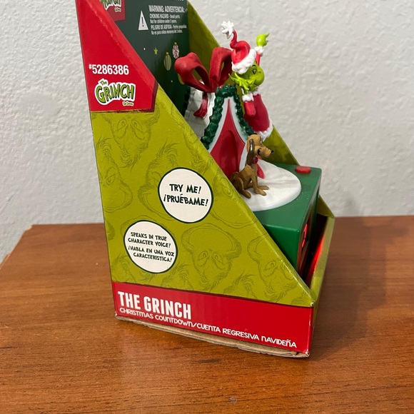 The Grinch Christmas Countdown Calendar Speaks Phrases True Voice - Picture 6 of 6